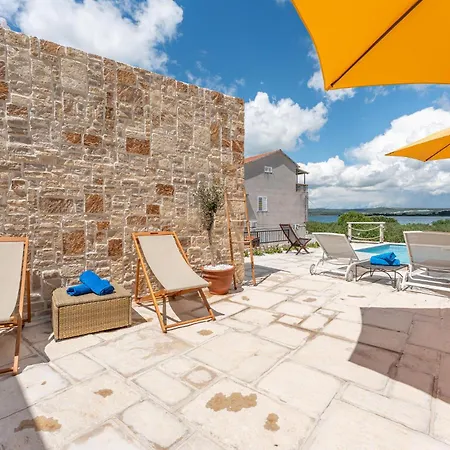 Amazing In Ugrinic Ugrinici